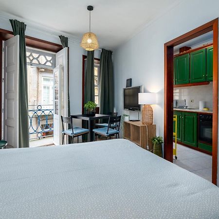 Renovated Feb25 Clerigos Cozy Balcony With Self Check In Lägenhet OOporto Exteriör bild